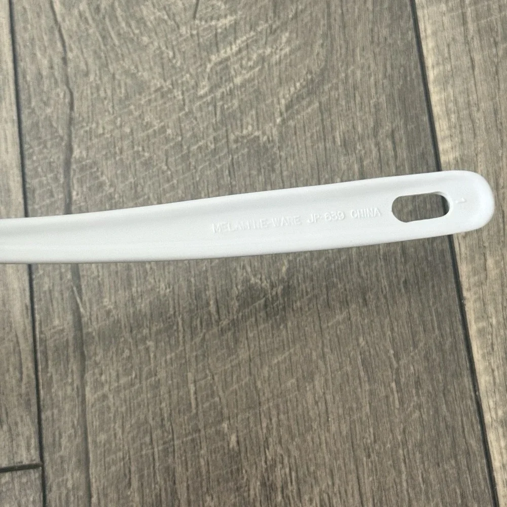 Vintage Melamine Ware Wide Slotted Spatula Flipper Turner JP 639 White 11.5